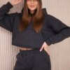 Insulated set with a sweatshirt tied with graphite at the bottom