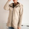 Insulated sweatshirt with a longer back and pockets light beige