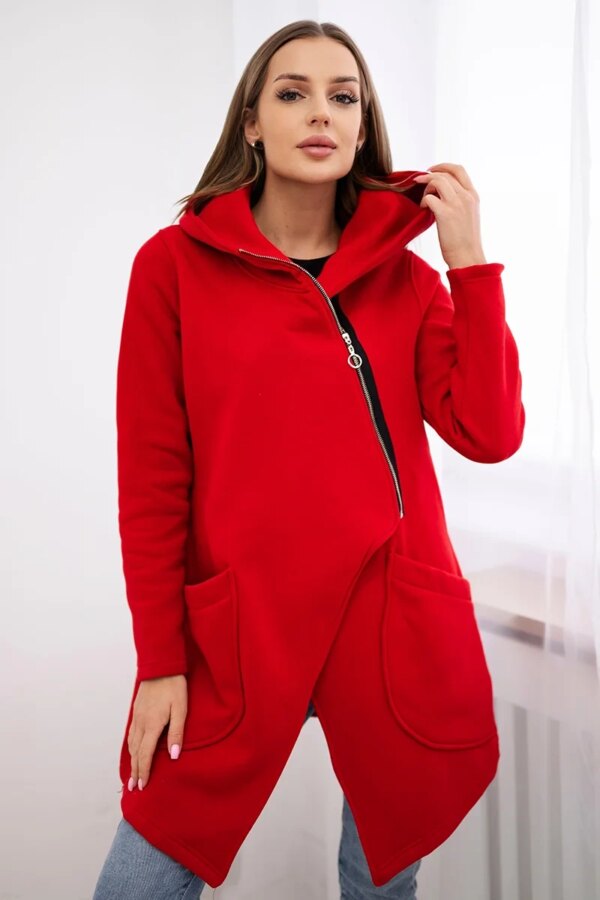Insulated sweatshirt with asymmetrical zipper in red color