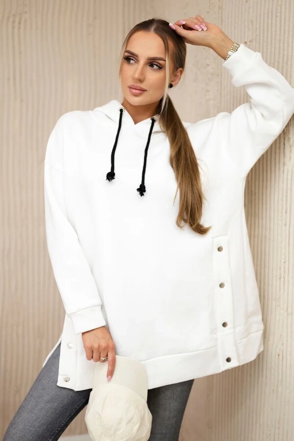 Insulated sweatshirt with ecru press studs