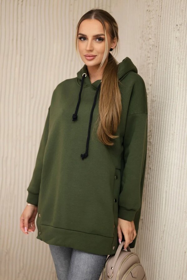 Insulated sweatshirt with khaki press studs