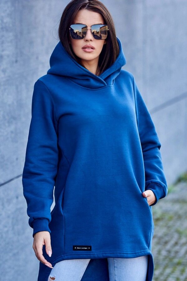 Insulated sweatshirt with longer back jeans