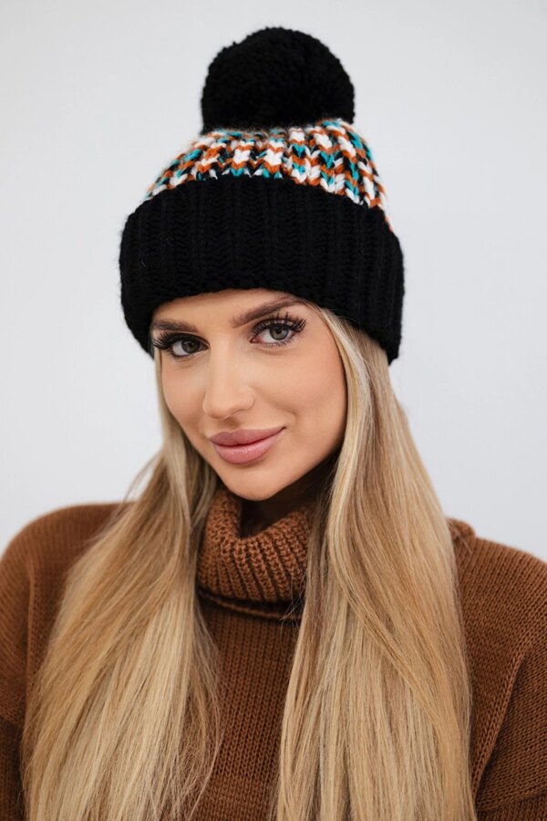 Kesi Cap with a pompom Ellen K325 black