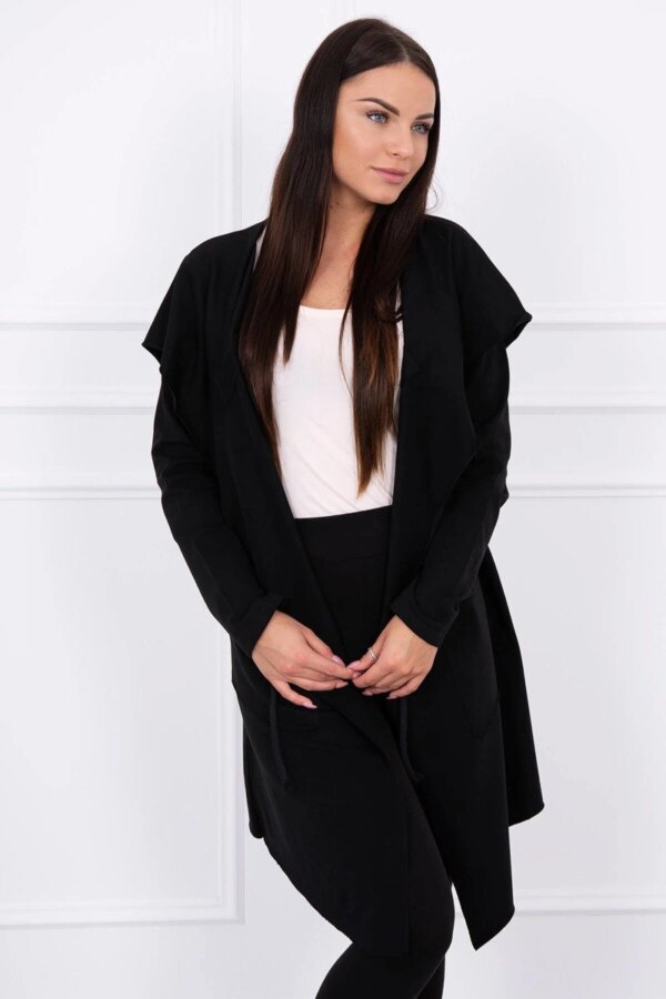 Kesi Cape with a loose hood black