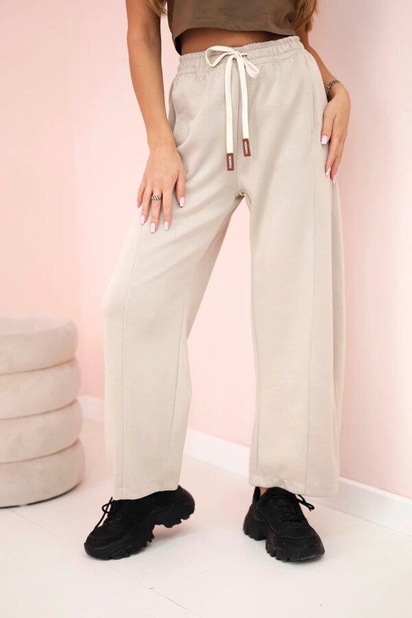Kesi Włoski Butter trousers tied at the waist beige