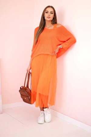 Kesi Włoski Pleated dress with an openwork sweater orange