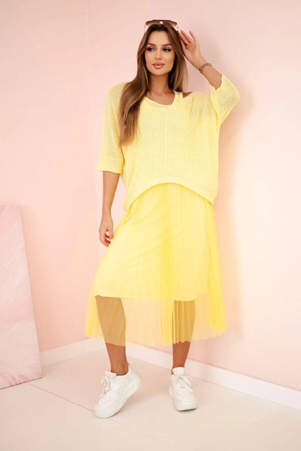 Kesi Włoski Pleated dress with an openwork sweater yellow