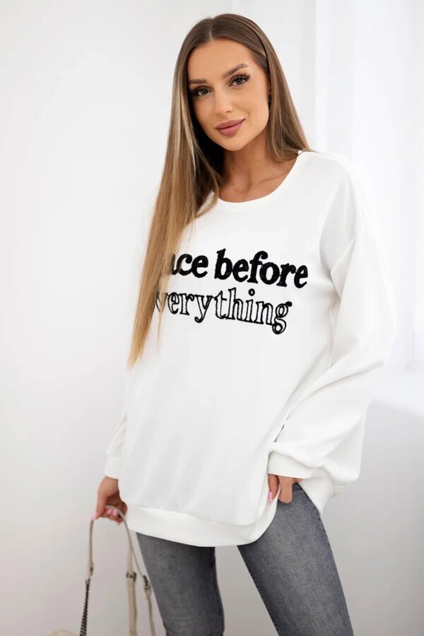 Kesi Włoski Sweatshirt with embroidered inscription ecru