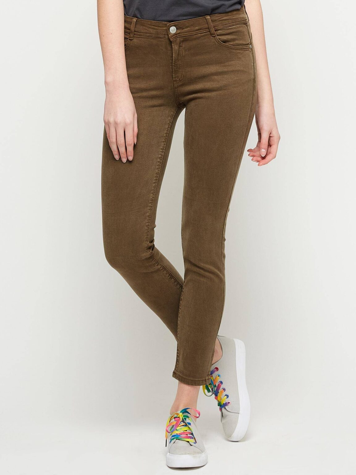 Khaki farmer Yups cmu0421. R69