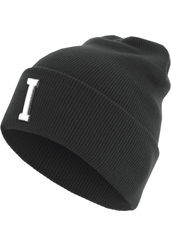 Knitted hat with letter cuff I