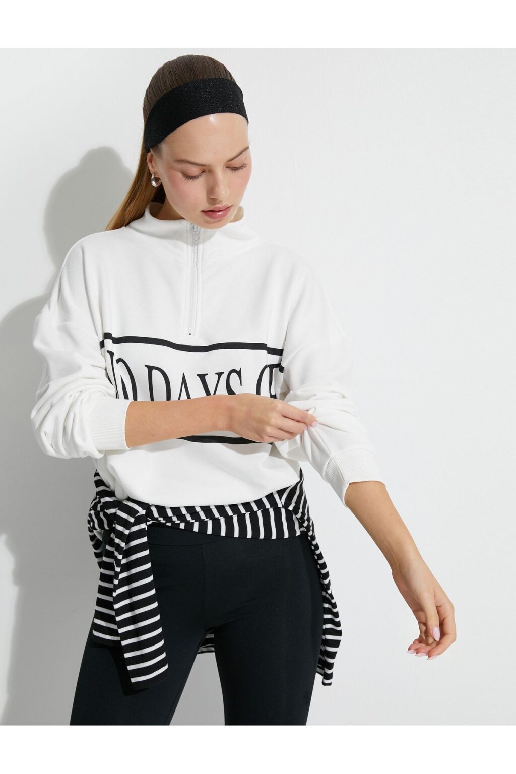 Koton Raised Sports Sweatshirt Half Zipper Slogan Printed Oversize