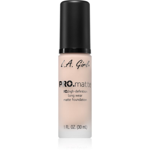 L.A. Girl Cosmetics PRO. Matte HD tartós alapozó matt hatással árnyalat Ivory 30 ml