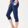 LOS OJOS női tengerészkék magas derékkompressziós dupla zseb térd felett Capri leggings Capri