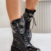 Lacquered ankle boots workers with insulated D&A black decoration
