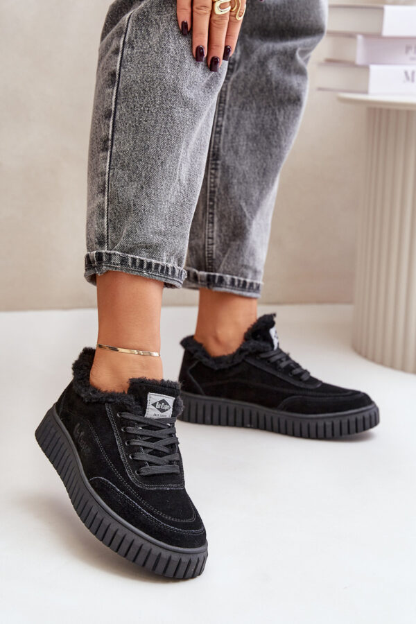 Leather women's sneakers insulated with fur Lee Cooper black