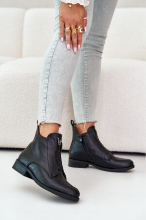 Low women's ankle boots with a flat heel in black S.Barski Black