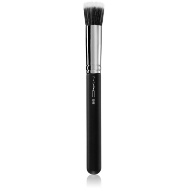 MAC Cosmetics Brush 130S Short Duo Fibre egy kis kefe folyékony