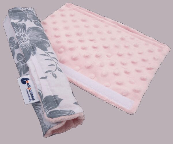 Medi Partners Cotton + Minky car seat belt protector – Berry + pink Minky