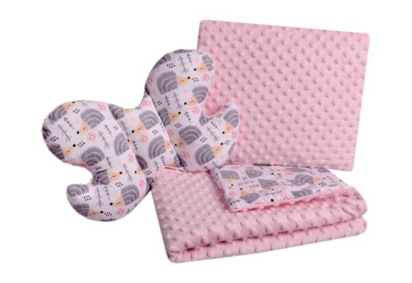 Medi Partners Set of a quilt with a pillow for a stroller