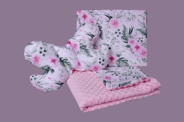Medi Partners Set of a quilt with a pillow for a stroller