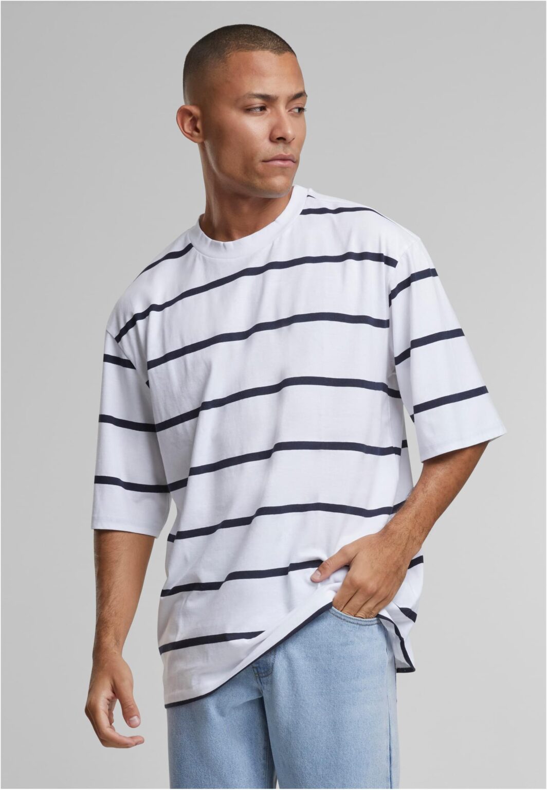 Men's Oversized Sleeve Modern Stripe T-Shirt - Striped
