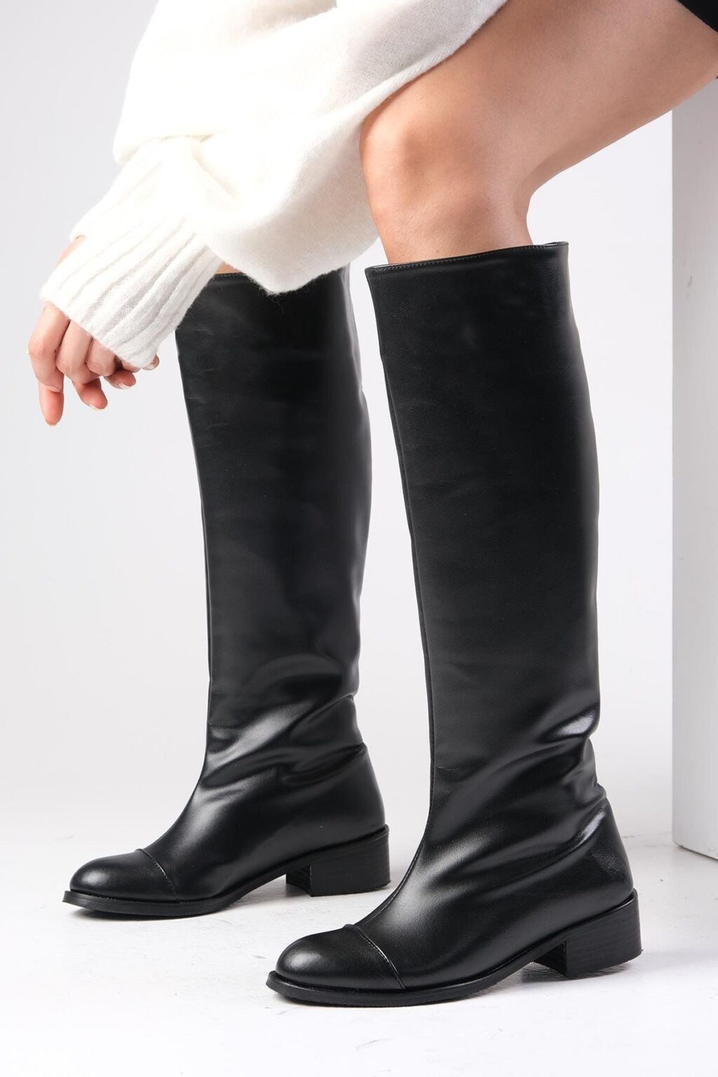 Mio Gusto Parley Black Color No Zipper With Thin
