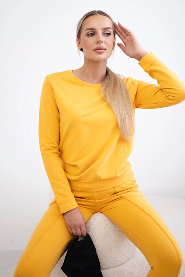 Mustard sports set