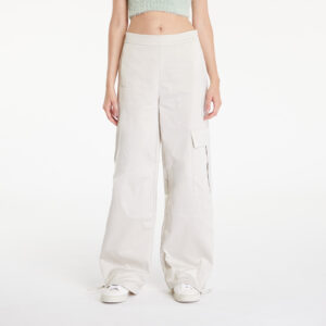 Nadrágok Calvin Klein Jeans Satin Cargo Utility Pant Eggshell M-alacsony-ár