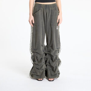 Nadrágok adidas x Avavav Pleated Track Pant Dark Grey/ Carbon S-alacsony-ár