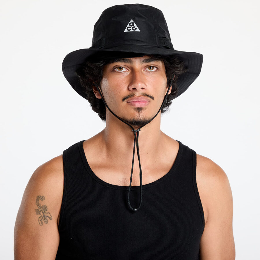 Nike Apex Storm-FIT Bucket Hat Black/ Reflective Silver M-alacsony-ár
