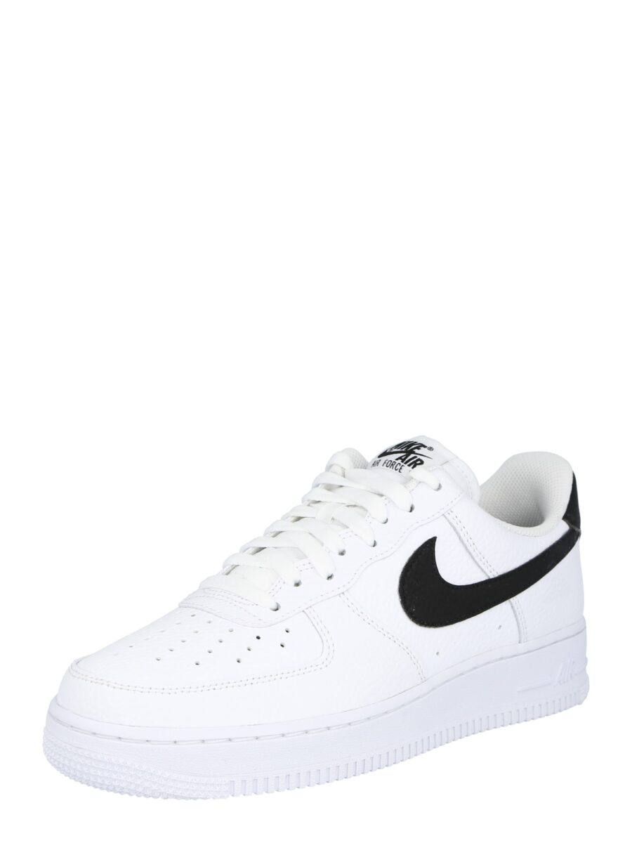 Nike Sportswear Rövid szárú sportcipők 'AIR FORCE 1 07'  fekete / fehér-hu