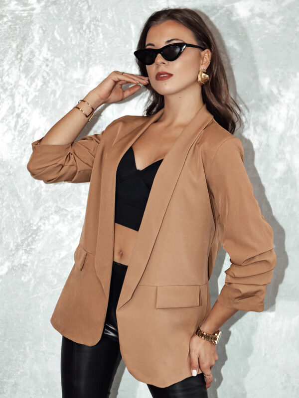 Női egyméretű blézer ELEGANTIS cappuccino Dstreet