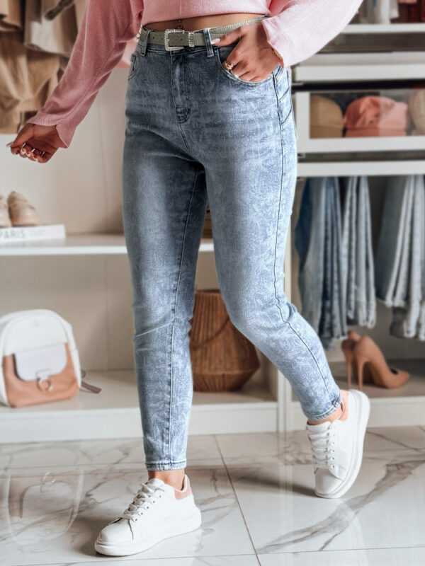 Női farmernadrág slim fit nadrág övvel BOTANIDA kék Dstreet