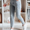Női farmernadrág slim fit nadrág övvel MIXFELL kék Dstreet