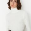 Női garbó Trendyol Upright Collar