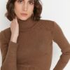 Női garbó Trendyol Upright Collar