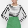 Női pulóver Trendyol Striped