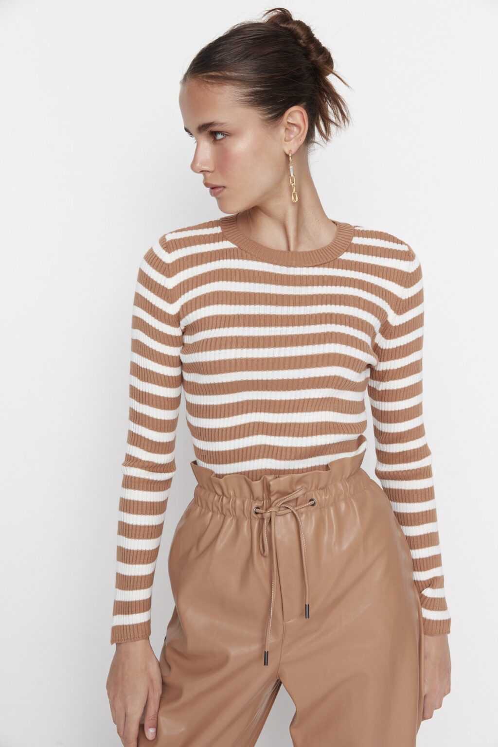 Női pulóver Trendyol Striped