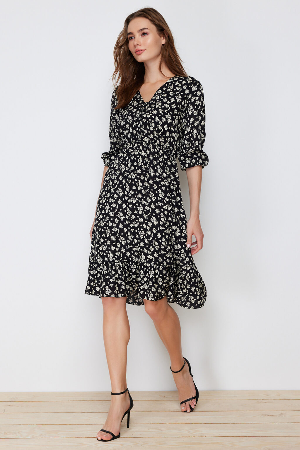 Női ruha Trendyol Floral Patterned