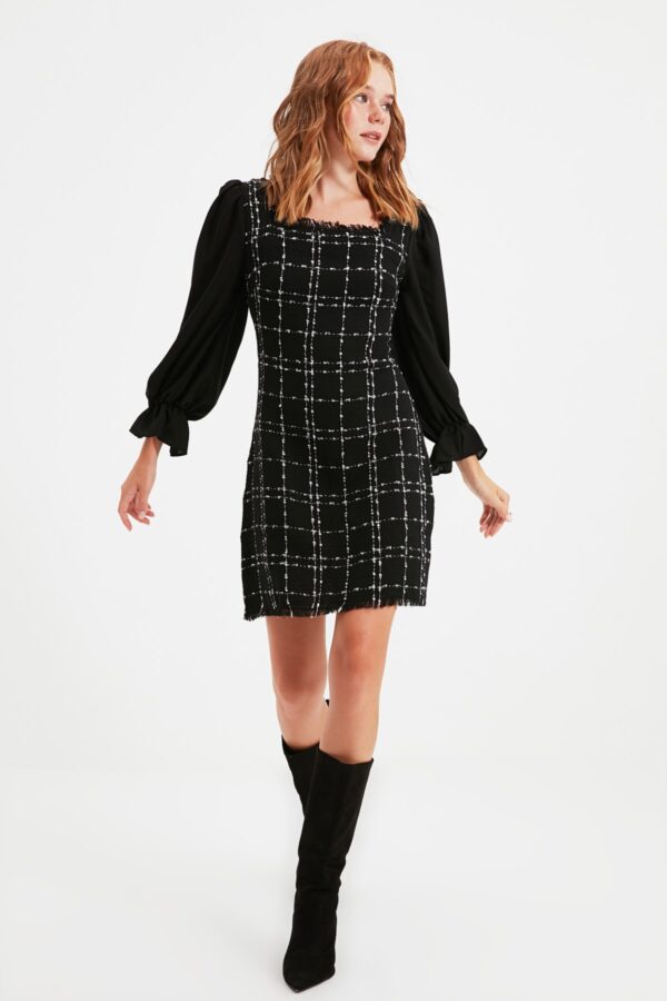 Női ruha Trendyol TWOAW21EL0532/BLACK