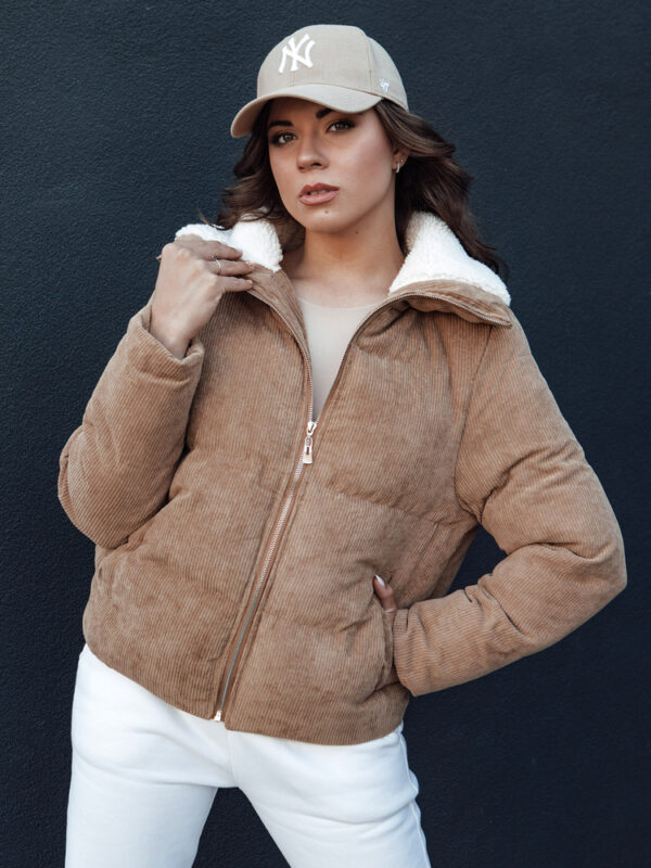 Női télikabát TRENDYGLAM sötét bézs Dstreet