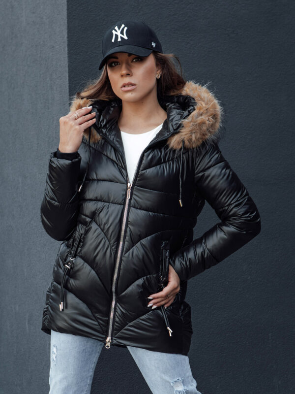 Női télikabát kapucnival WINTERCHIC fekete Dstreet