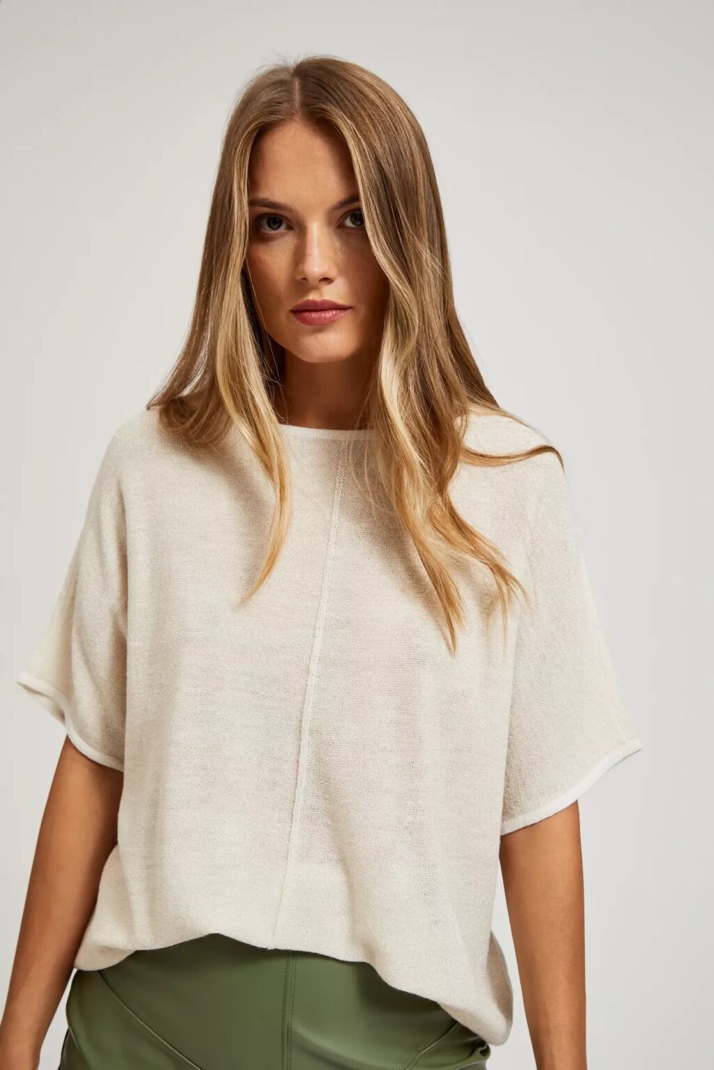 Oversize sweater with metallic thread