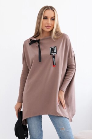 Oversize sweatshirt with mocha asymmetrical sides