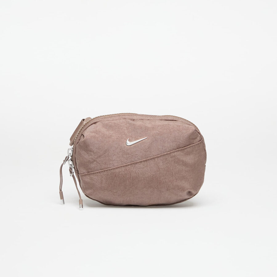Övtáska Nike Aura Crossbody Bag (2L) Mink Brown/ Mink Brown/ Matte Silver 2 l-alacsony-ár