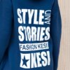 Padded sweatshirt with a long back and a hood in navy blue