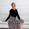 Pleated skirt with belt in black and beige