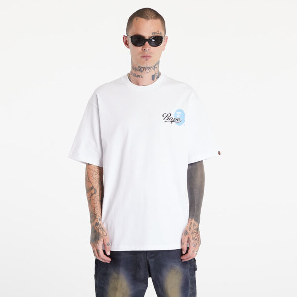 Póló A BATHING APE Cursive College Logo Relaxed Fit Short Sleeve Tee White XXL-alacsony-ár