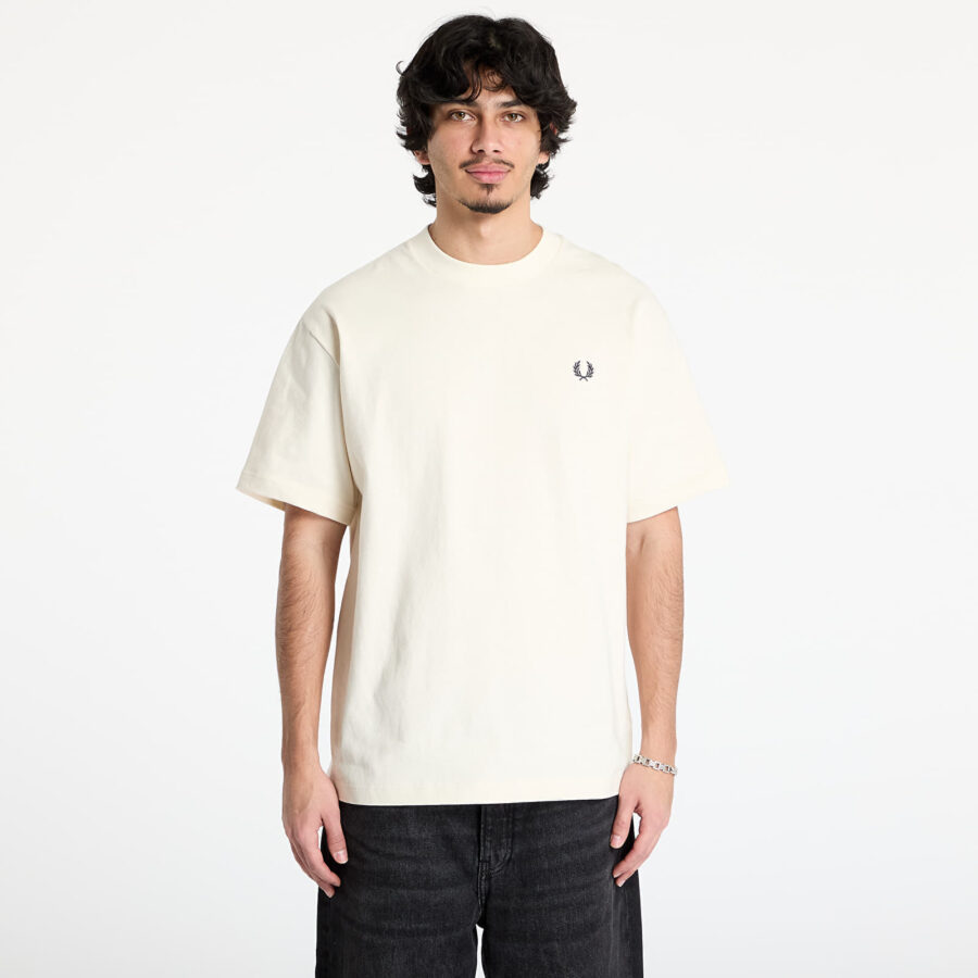 Póló FRED PERRY Embroidered Champion T-Shirt Ecru M-alacsony-ár