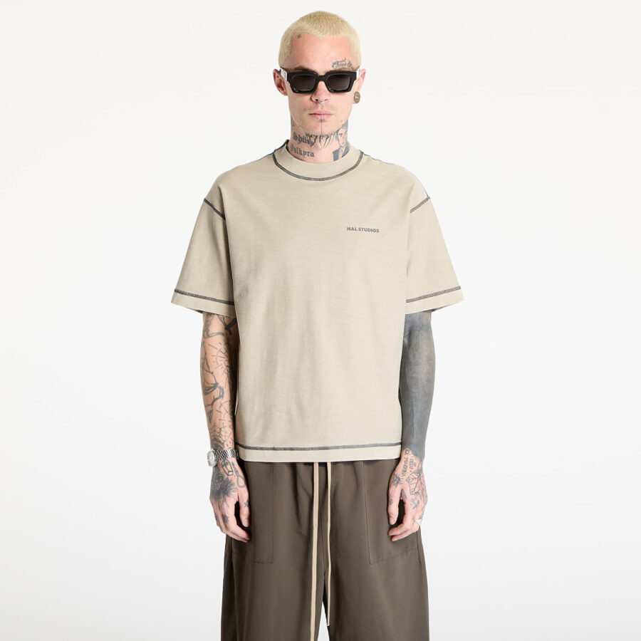 Póló HAL STUDIOS® Inside-Out Uniform T-Shirt UNISEX Dune S-alacsony-ár